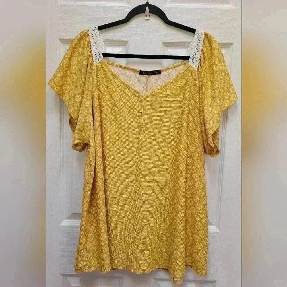 CURE Yellow & Lace Sweetheart Neck Flutter Sleeves Top Plus Size 3x